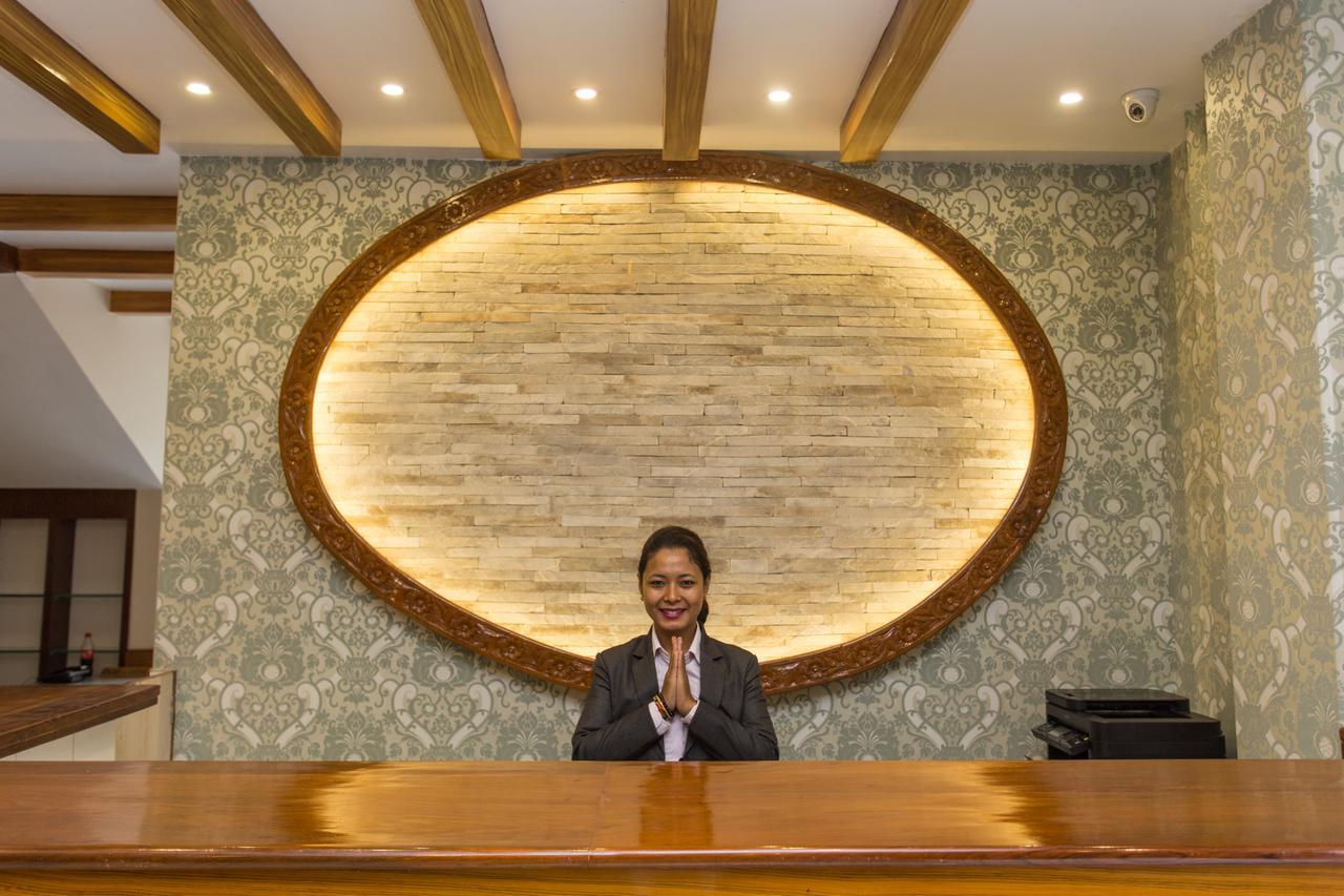 Hotel White Pearl Pokhara Zewnętrze zdjęcie