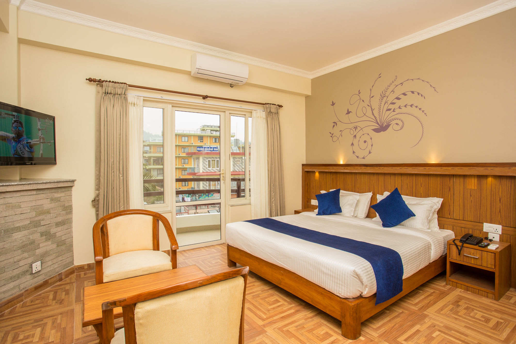 Hotel White Pearl Pokhara Zewnętrze zdjęcie