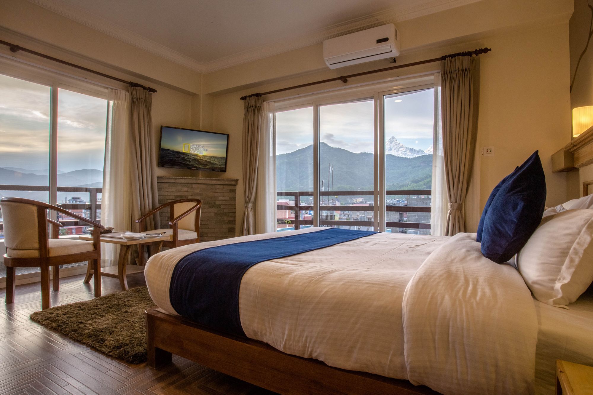 Hotel White Pearl Pokhara Zewnętrze zdjęcie