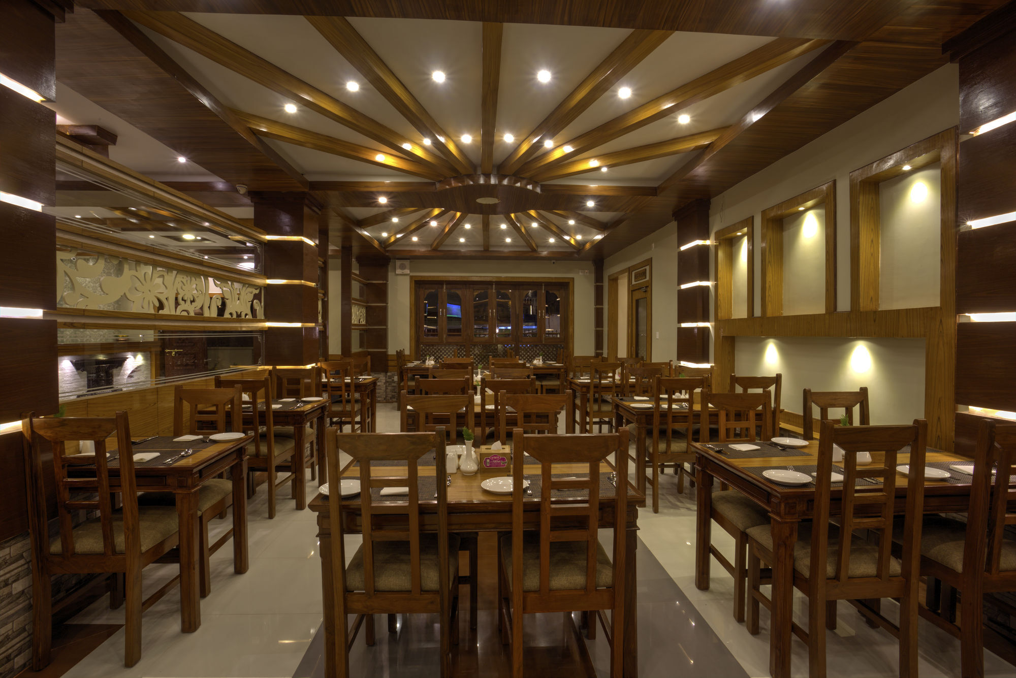 Hotel White Pearl Pokhara Zewnętrze zdjęcie