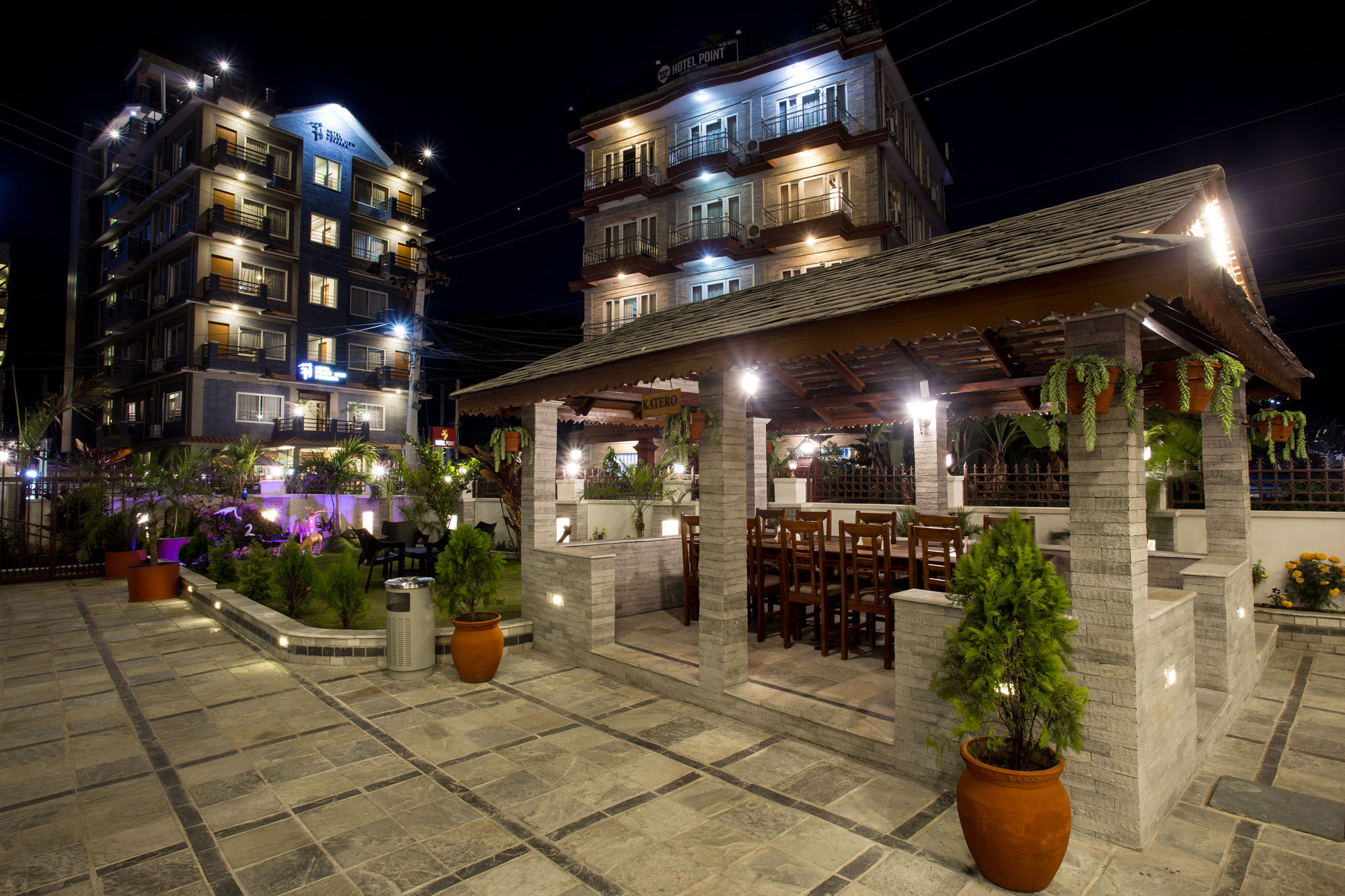Hotel White Pearl Pokhara Zewnętrze zdjęcie