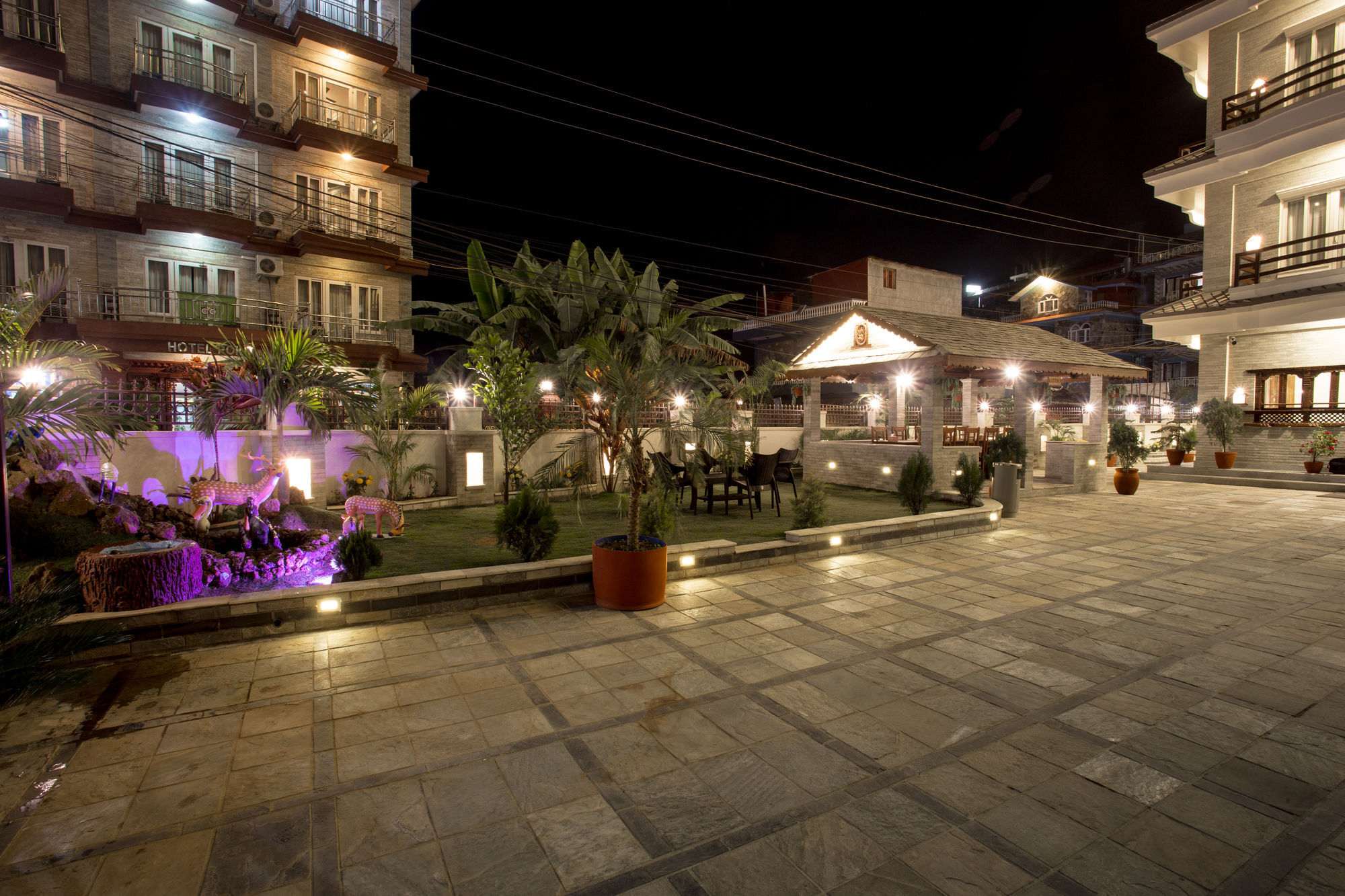 Hotel White Pearl Pokhara Zewnętrze zdjęcie